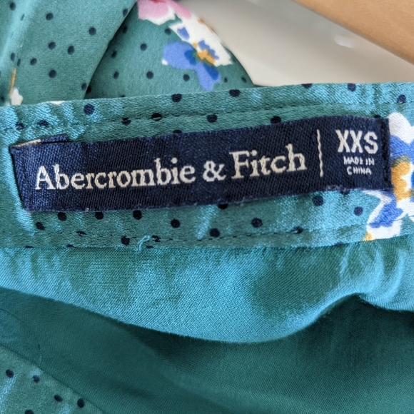 Abercrombie & Fitch midi satin skirt - Picture 3 of 3